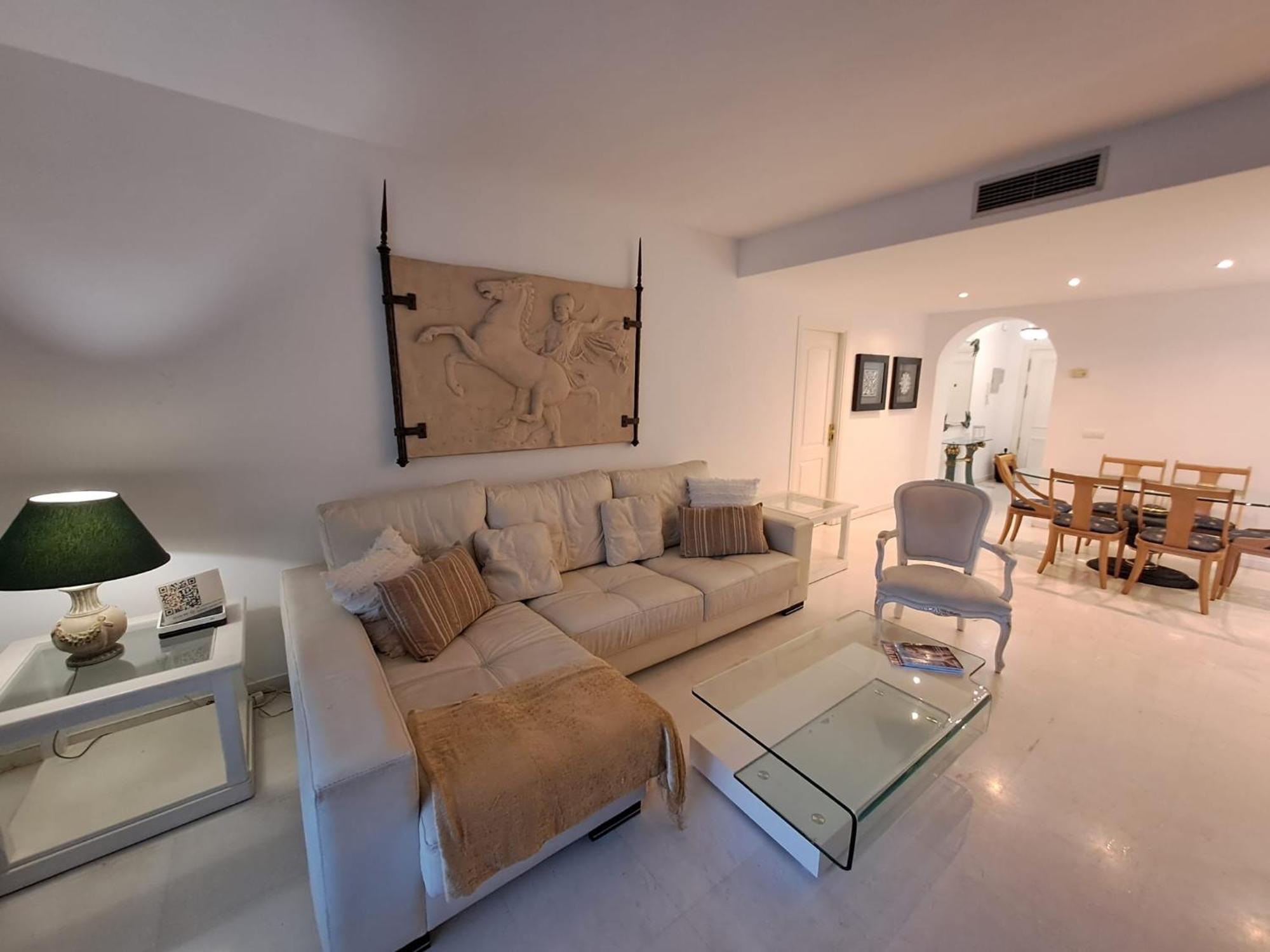 Luminous Apartment In Playas Del Duque , Puerto Banus By Holidays & Home Marbella Luaran gambar