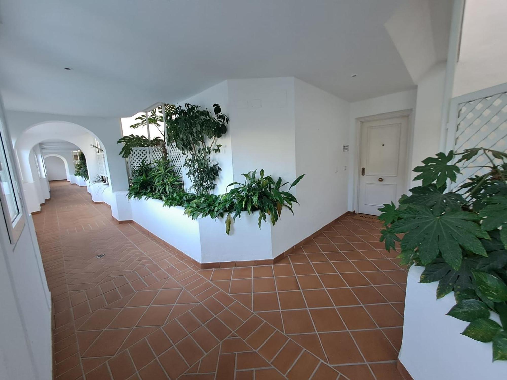 Luminous Apartment In Playas Del Duque , Puerto Banus By Holidays & Home Marbella Luaran gambar